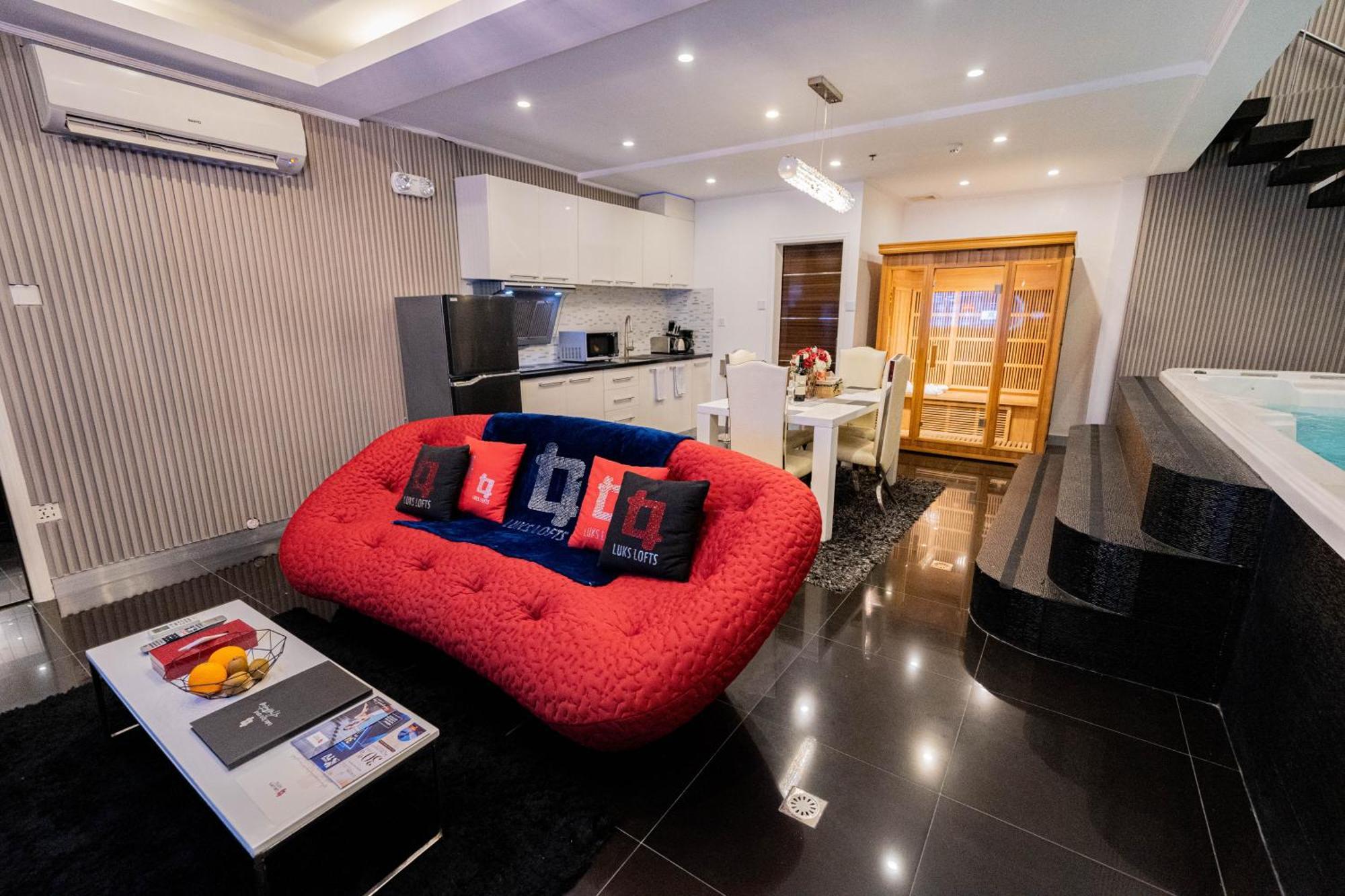 Luks Lofts Hotel & Residences Batangas Exterior foto
